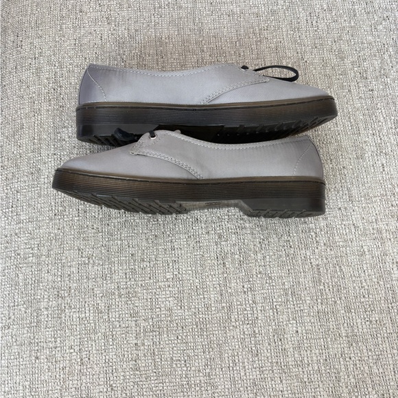 Dr. Martens Gray Canvas 2-Eye Lace Up Shoes AirWair Casual Oxford Size 8 - Picture 6 of 8